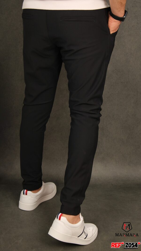 pantalon homme noir simple tendance 2024